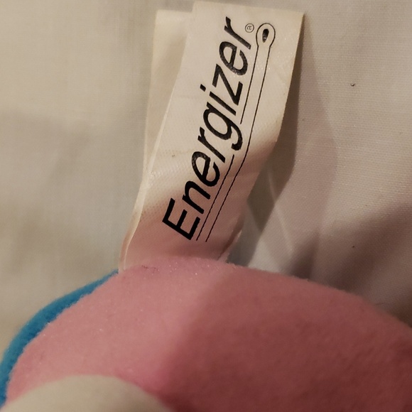 Vtg Energizer Bunny Plush Figurine 90's & 2 Collector Pins - Picture 5 of 9